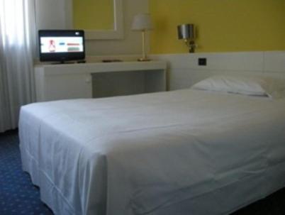 Hotel Giovanni Padova Bagian luar foto